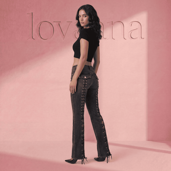 Sichern Sie sich 50 % Rabatt auf die Lovaana Rise Flare Jeans